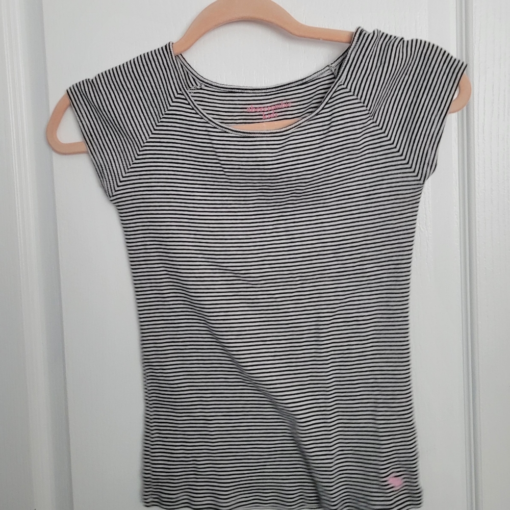 Abercrombie tshirt